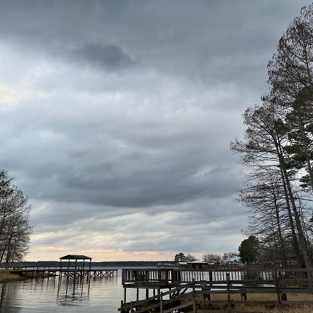 Driftwood Inn And Lodge By The Lake Zwolle Экстерьер фото